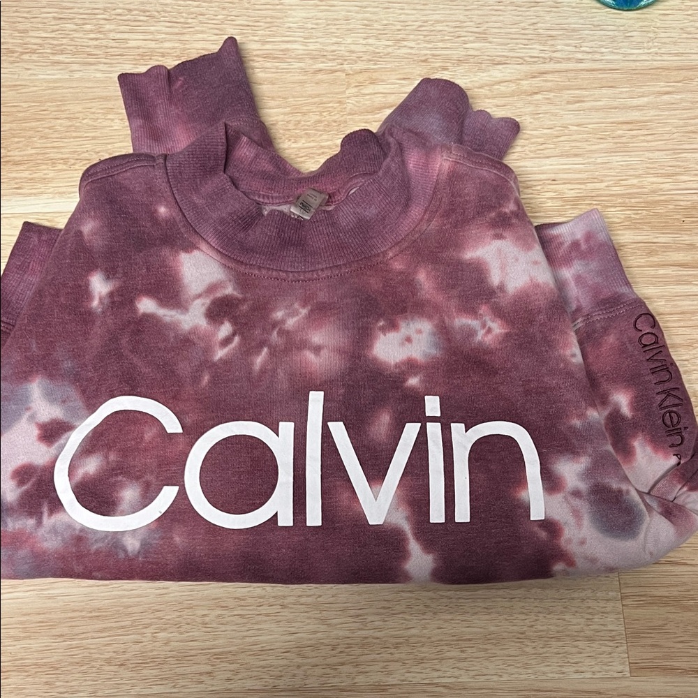Calvin Klein Cropped Maroon Tie-Dye Sweatshirt